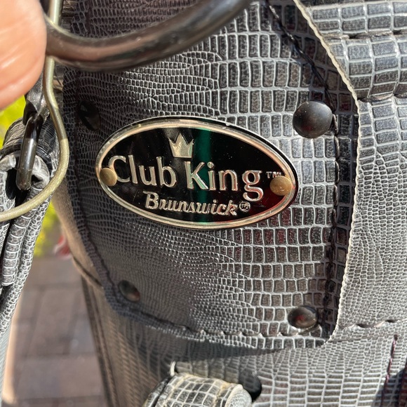 Club King Golf Cart Bag
With shoulder strap - Picture 6 of 12